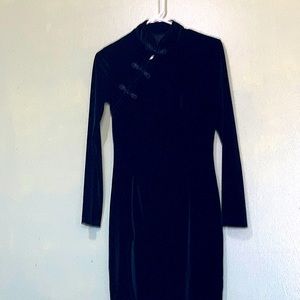 Black long sleeve dress